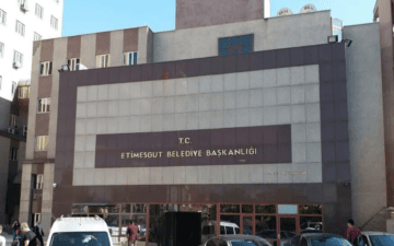 Etimesgut’ta başkan